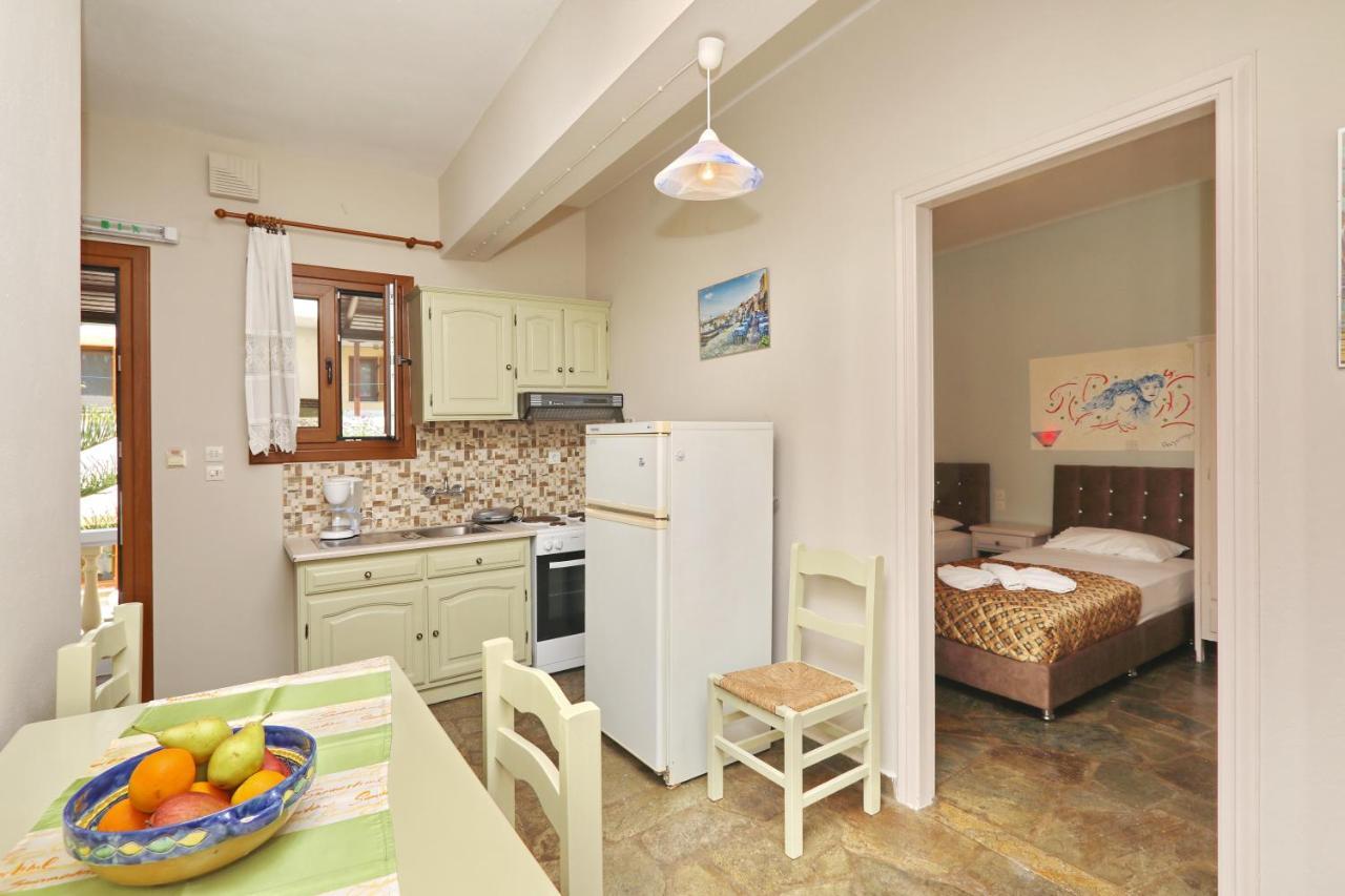 Niki Apartments Panormos  エクステリア 写真
