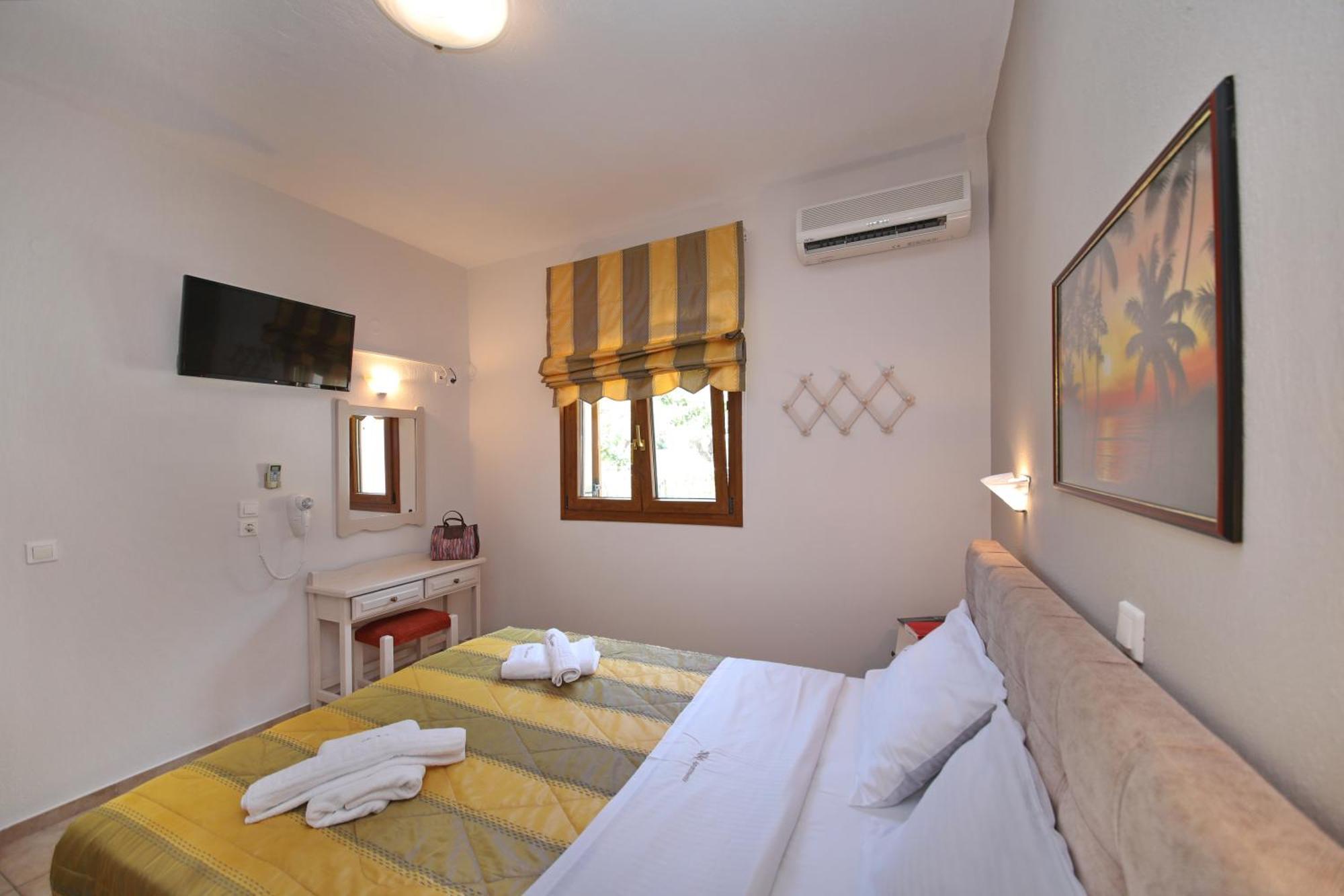 Niki Apartments Panormos  エクステリア 写真