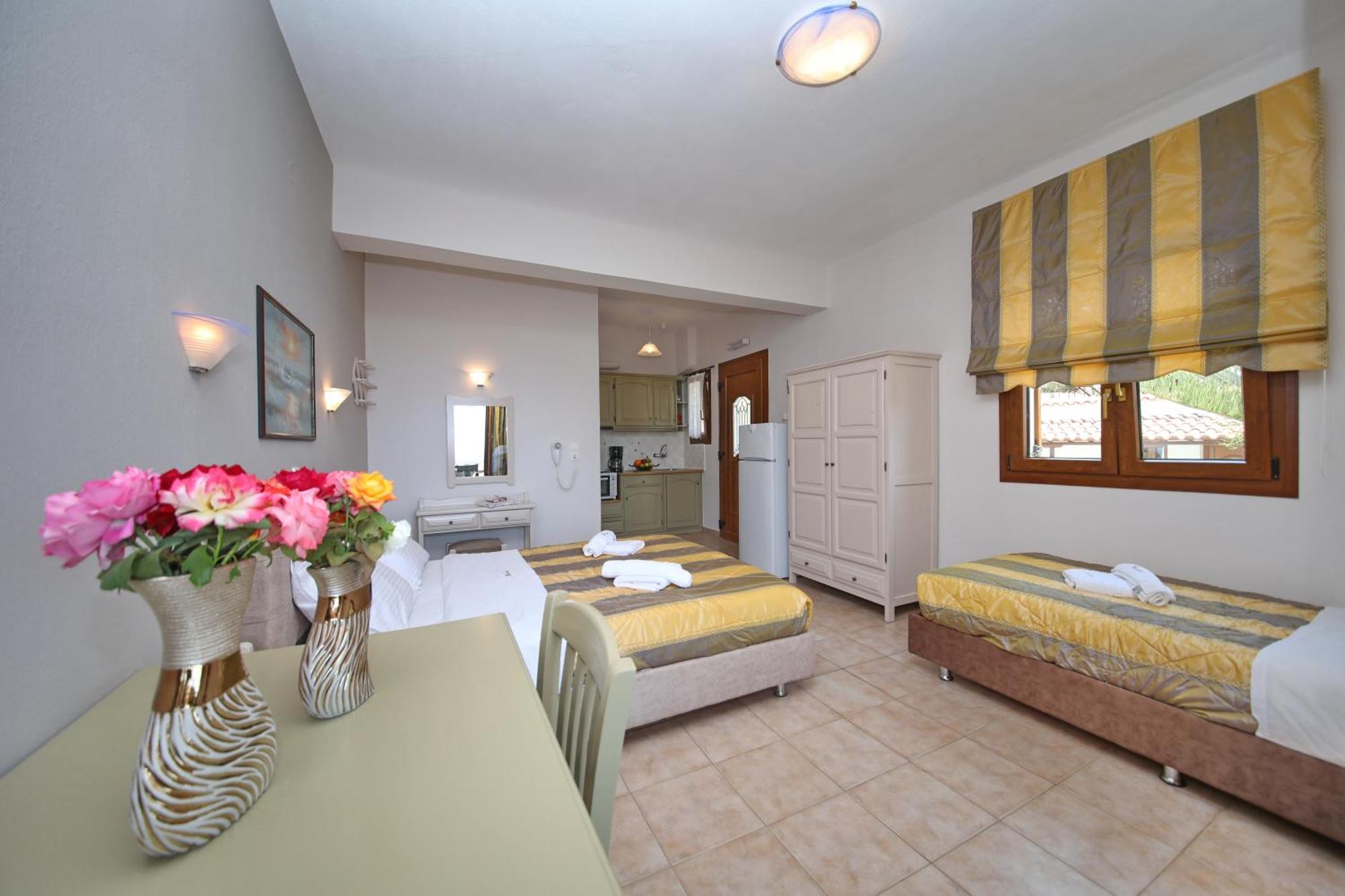 Niki Apartments Panormos  エクステリア 写真